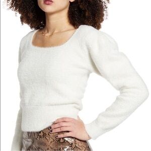 Astr the Label fuzzy cropped sweater SIZE MEDIUM